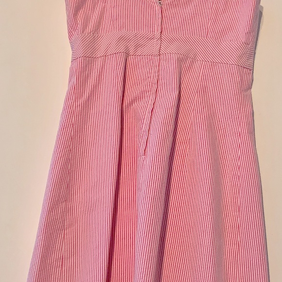 Beautiful condition! Lilly Pulitzer Pink and White Seersucker dress - size 00 - Picture 2 of 9
